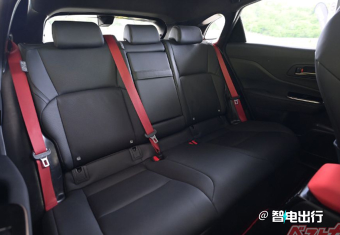 丰田皇冠首款SUV实车现身进口引入/价格媲美Q5L-图7