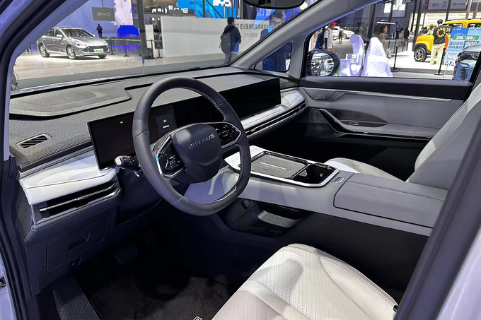 广州车展MPV篇想要电动化豪华顶级限量了解下这8款车-图19