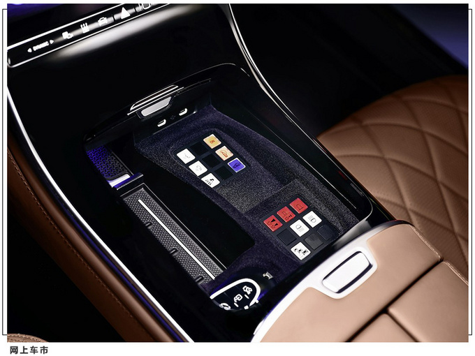 奔驰全新装甲车曝光搭6.0T V12发动机/防弹-图6