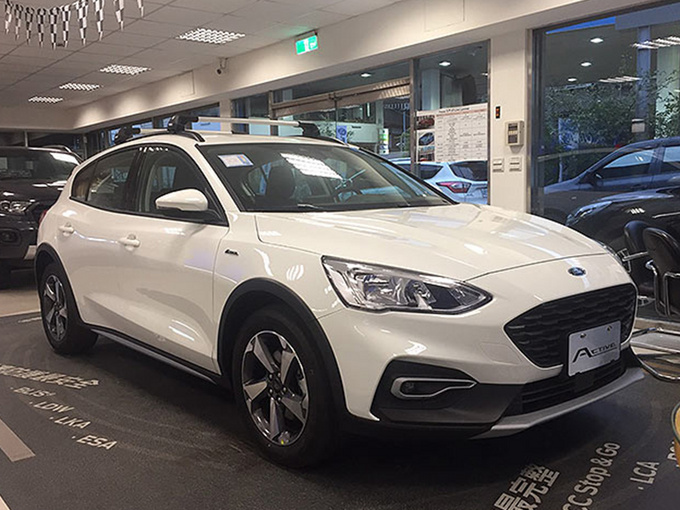 福特福克斯猎装版实拍 银黑双色包围/4天后发布-图1