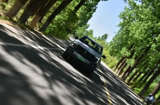 十大顶尖设计与配置长安猎手树立新能源皮卡标杆-图10