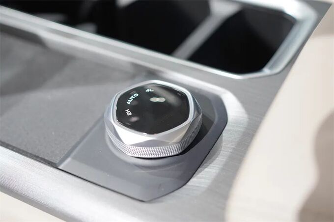 首款增程皮卡长安猎手亮相四大亮点与三大价值下月上市-图8