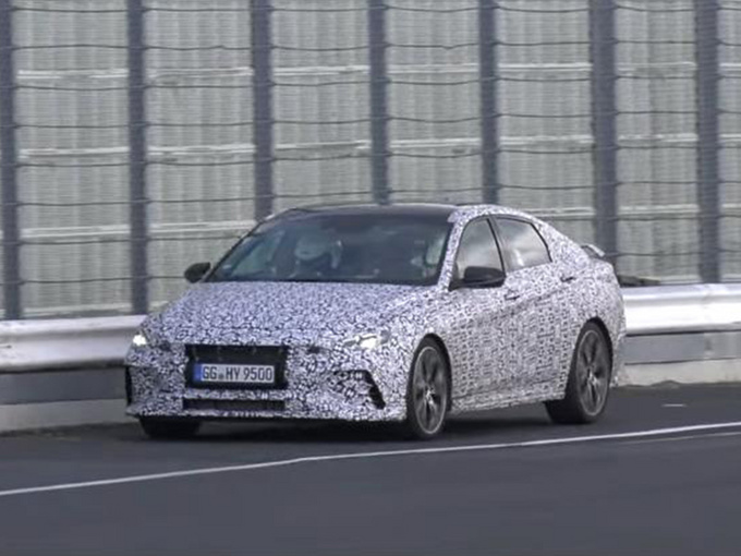 现代伊兰特新车型谍照搭2.0T引擎/性能超CT5-图1