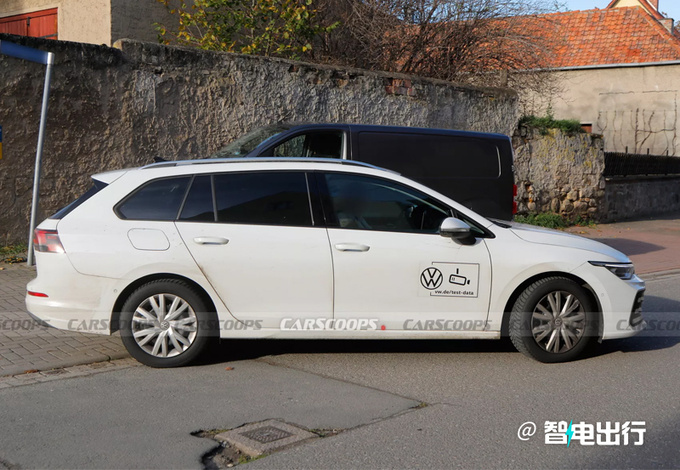 大众新款高尔夫实车曝光内饰翻新/换1.5T引擎-图2