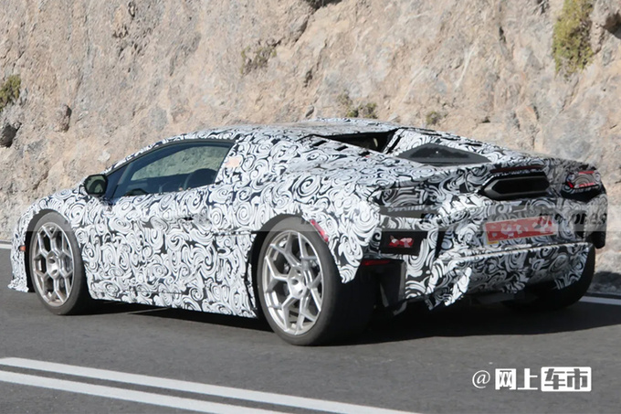 兰博基尼新小牛三季度首发换小排量引擎-图4