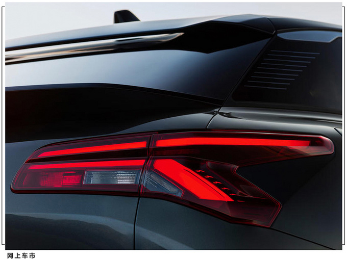 雪铁龙全新C5X官图发布搭1.6T/轿跑式流线车身-图5