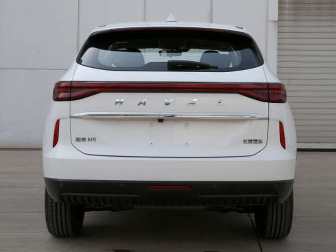 哈弗全新一代H6实车曝光  轴距大幅加长-下月量产-图2