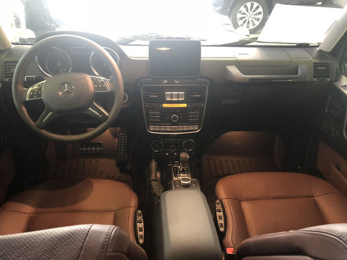 2018款加版奔驰G550 炫酷越野豪华大境界-图6
