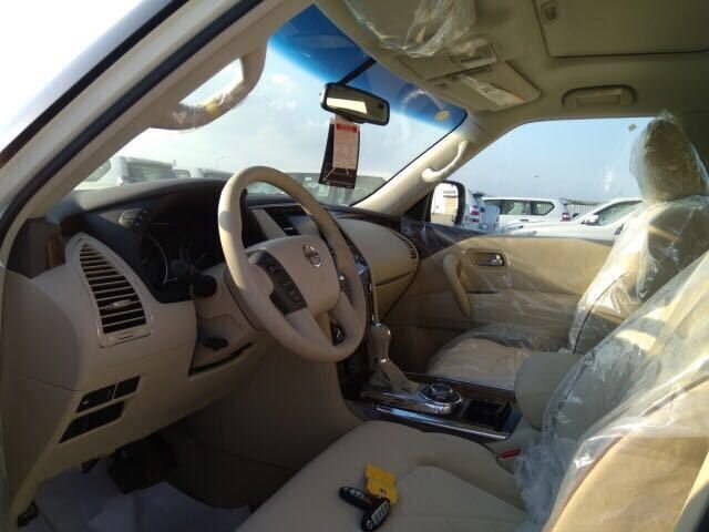 18款中东版日产途乐4.0 六气囊顶级配置-图8