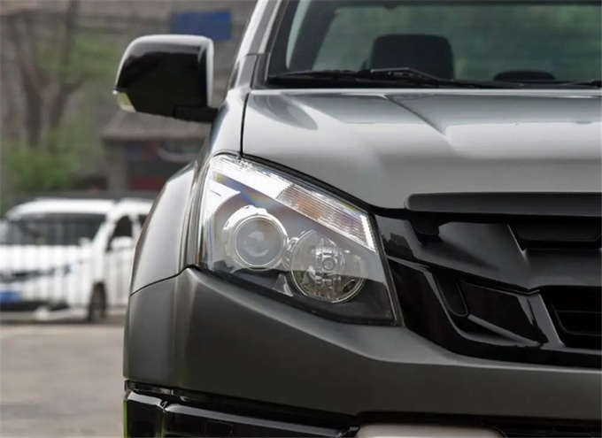 D-MAX 1.9T特装版上市炫酷专属涂装售22.48万-图3