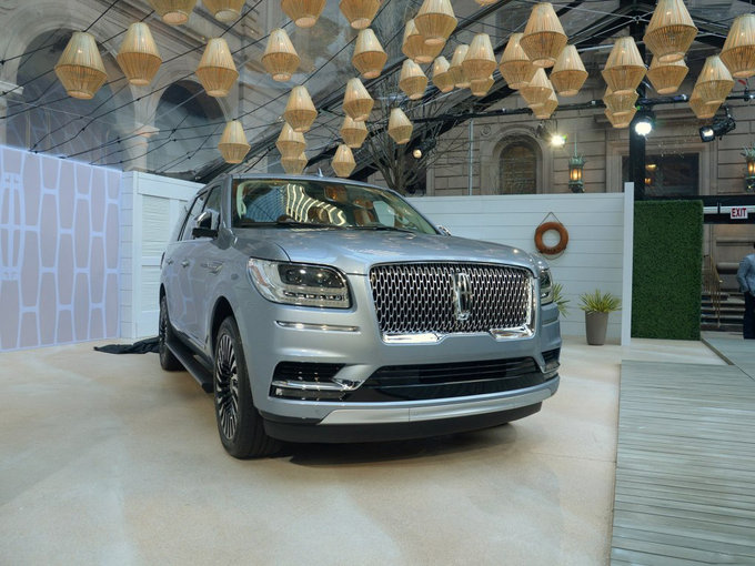 2018款林肯领航员价格 顶级SUV热销原因-图2