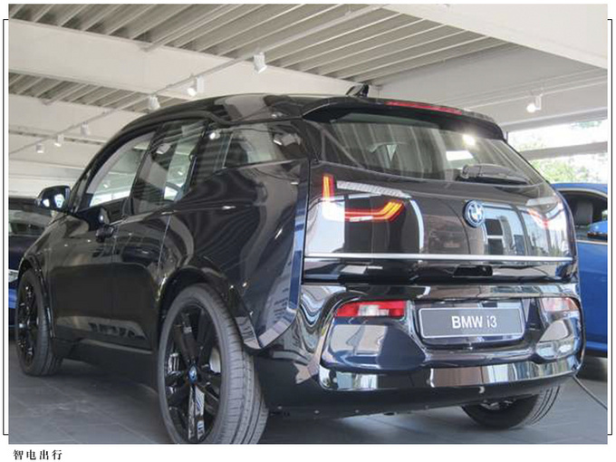 宝马i3进店实拍对开门设计/内配两块大屏-图3
