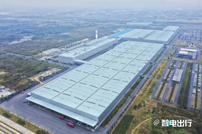 极狐新车MPV 停止麦格纳生产 降成本售价15万-图1