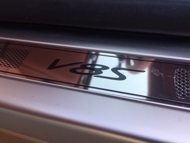 新款宾利飞驰内饰复古点缀 品牌豪车优惠-图6