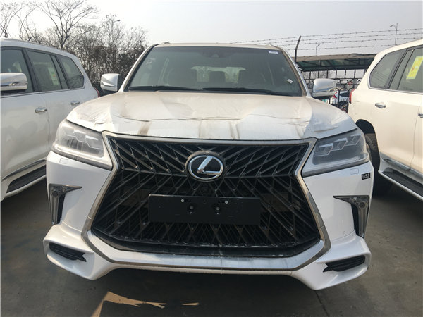 2018款雷克萨斯LX570 最大看点装备升级-图2