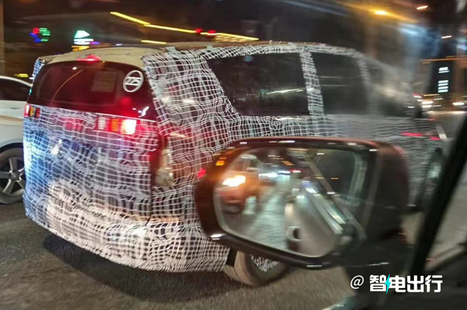 理想首款MPV尺寸曝光比腾势D9大一圈 年底发布-图3