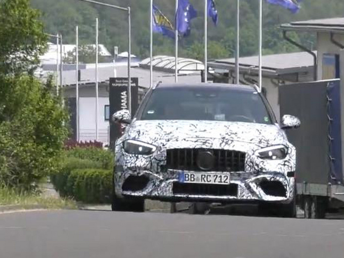 奔驰全新C63实车谍照换搭四缸混动/动力超越V8-图1