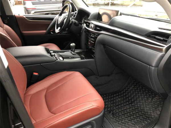 18款雷克萨斯LX570 加版顶配155万更时尚-图6