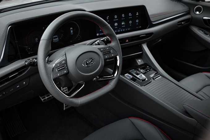 颜值高还安全 第十代索纳塔吸引老车主换购-图5