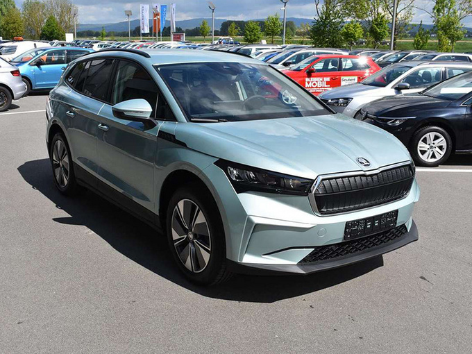 斯柯达ENYAQ iV实拍六边形格栅/配大尺寸悬浮屏-图1