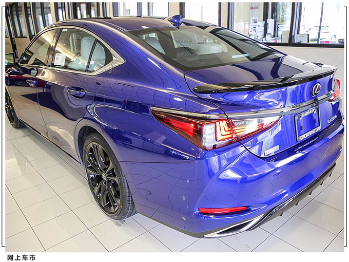 雷克萨斯ES 350到店实拍搭3.5L V6/配运动套件-图2