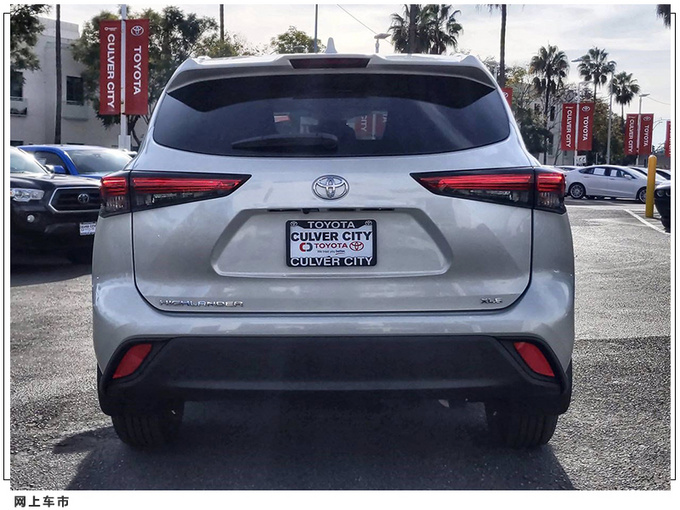 全新汉兰达实拍曝光搭3.5升V6引擎/外观全新升级-图4