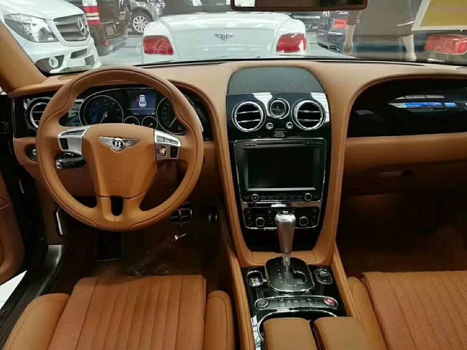 17宾利飞驰V8S 高品格迪拜富豪最爱座驾-图7