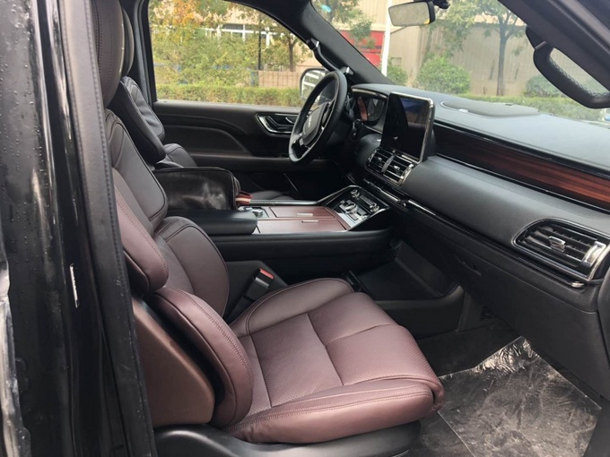 2018款林肯外交官现车 优质座驾惊爆底价-图10