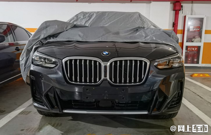 宝马新款X3国内实拍 内饰换大屏 预计39万元起售-图2