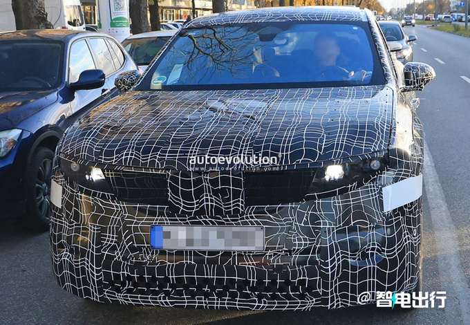 宝马全新一代X3曝光最快明年首发/国产尺寸加长-图3