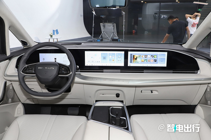 省7万买混动版上汽大家9超混预售25.99万起-图11