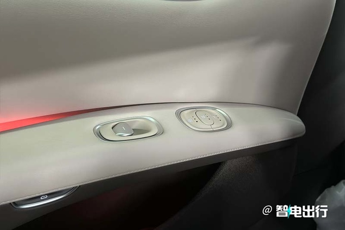 智己销售新L7年后上市内饰升级-更豪华 会降价吗-图12