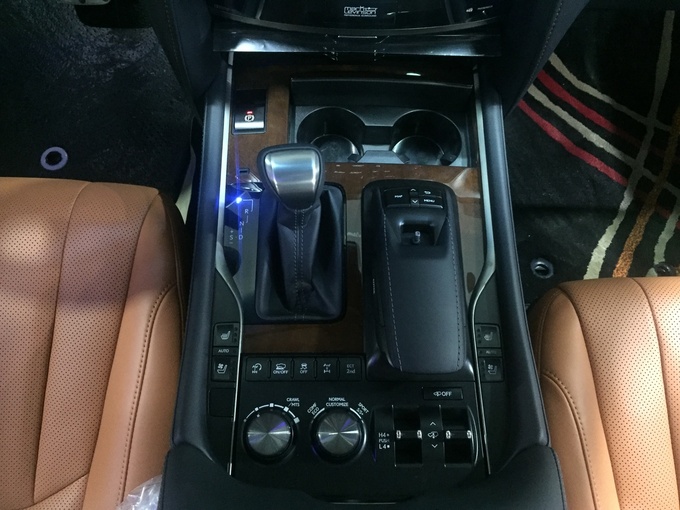 18雷克萨斯LX570 限量版王者SUV降价促销-图5