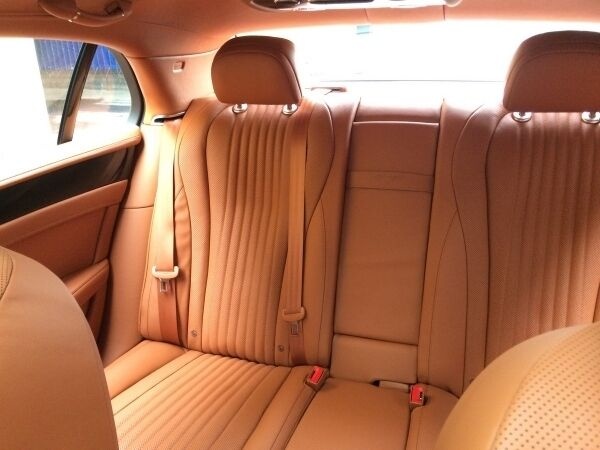 宾利飞驰V8S优雅豪华奢轿 超凡性能优势-图8