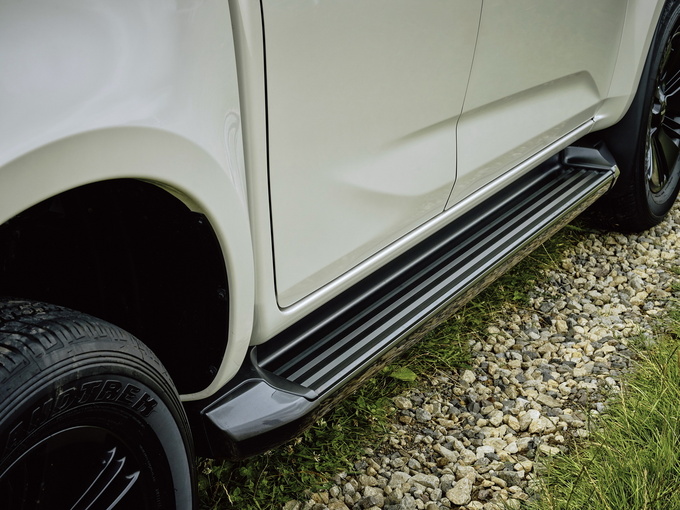 全新D-MAX登陆英国起售价约合人民币16万-图5