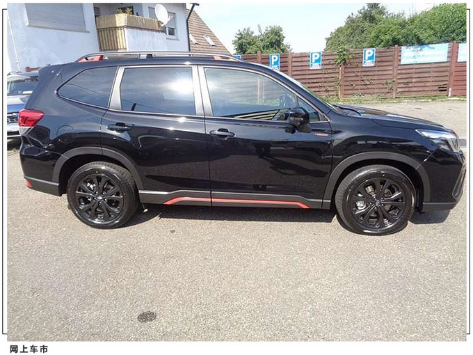 斯巴鲁森林人海外实拍搭2.0L/尺寸超RAV4荣放-图3