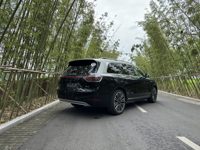 问界M9靠谱吗北京车展看完再了解下投资125亿的赛力斯超级工厂-图30