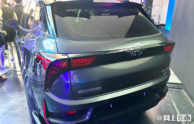 哪吒V两款新车型上市造型更精致 7.29万起售-图7