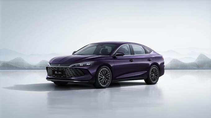 北京车展比亚迪全新中级轿车秦L DM-i亮相二季度上市-图5