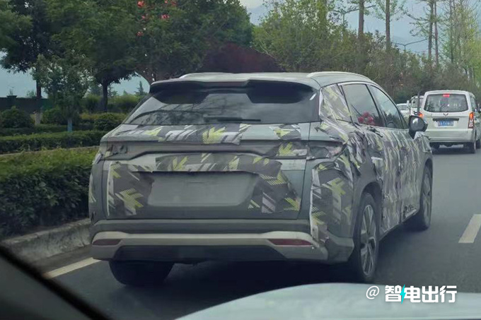 比亚迪4S店宋L插混或8月上市换老款宋PLUS前脸-图5