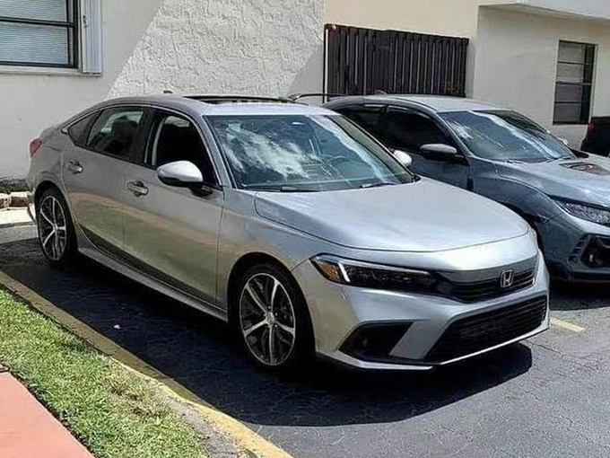 本田全新思域实车街拍搭1.5T引擎/年内发布-图1