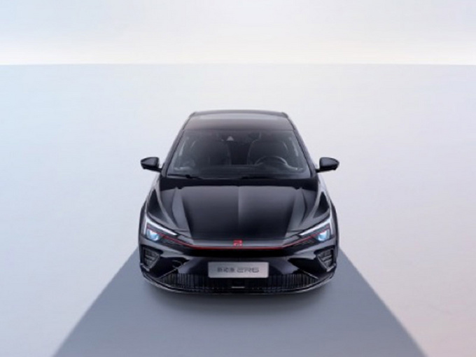 上汽R ER6将增新车型全黑涂装/换搭红色徽标-图1