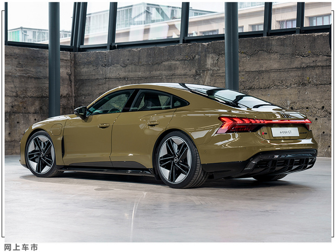 3.3秒破百奥迪e-tron GT首发 共享保时捷平台-图5