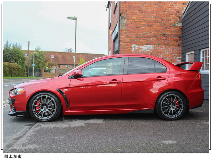 三菱枪骑兵EVO实拍曝光搭2.0T/性能超保时捷718-图3