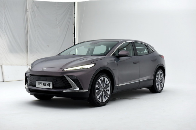 实拍别克E4纯电轿跑SUV E5跨界版 主攻20-30万价位-图4