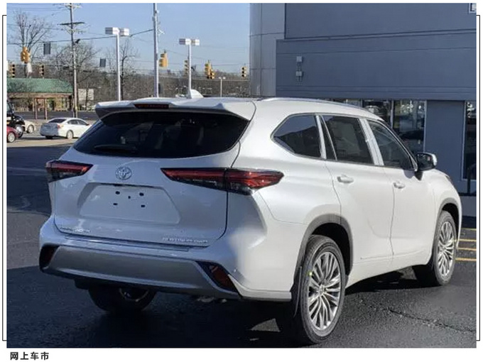 丰田全新汉兰达实拍搭2.5L混动/RAV4同款设计-图3