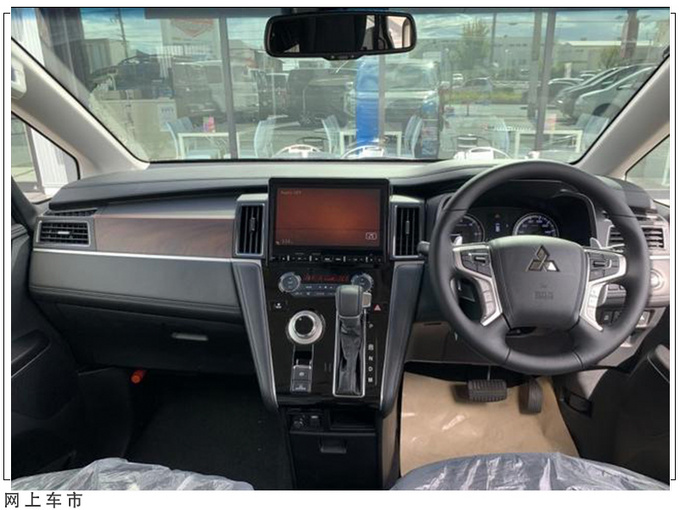 三菱得利卡D:5海外实拍搭2.2T引擎/配全时四驱-图11
