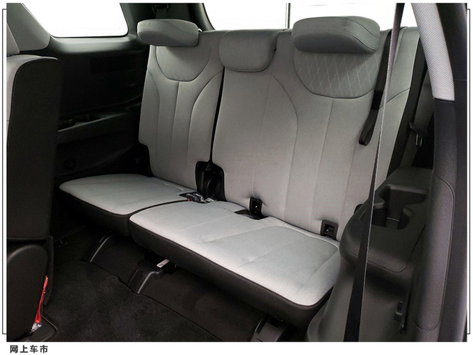 现代大7座SUV实拍搭3.5升V6引擎/分体式大灯组-图9