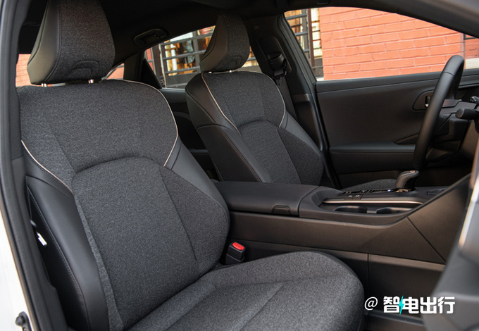 丰田全新一代卡罗拉曝光换皇冠同款内饰/尺寸更大-图5