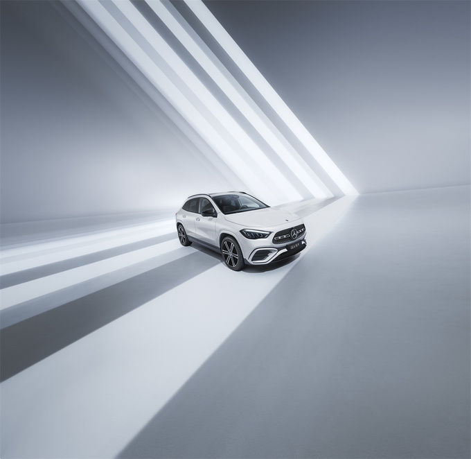 奔驰将携31款车型亮相2023广州车展全新E级登场/CLE轿跑车首秀-图9